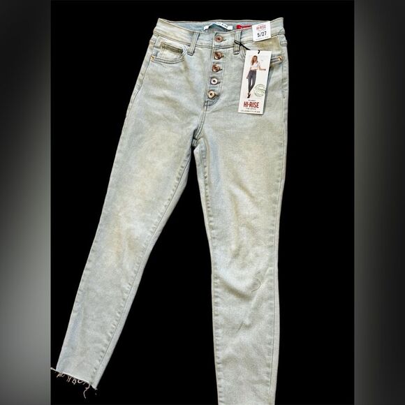 Celebrity Pink HiRise Skinny Jeans The Spice - Picture 7 of 10